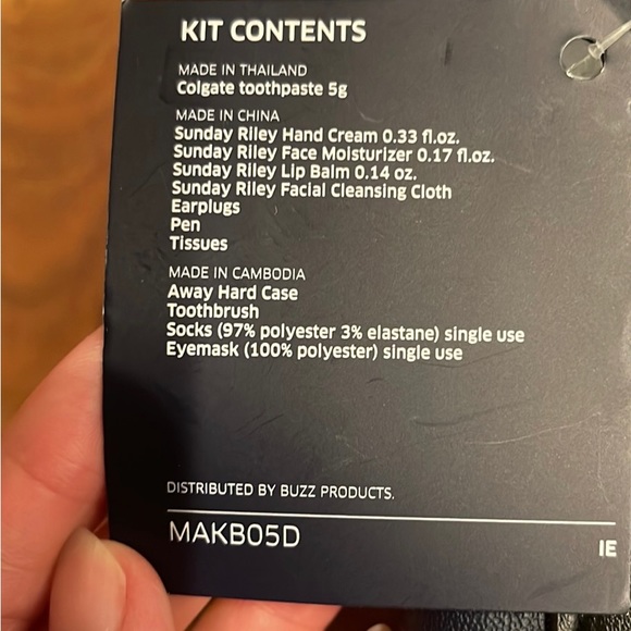 Away travel amenities kit - grey zipper BNWOT - Picture 3 of 4